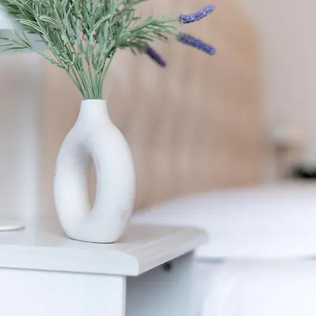 Luxury - Pompeo Mariani 6 Big Apartment Milan